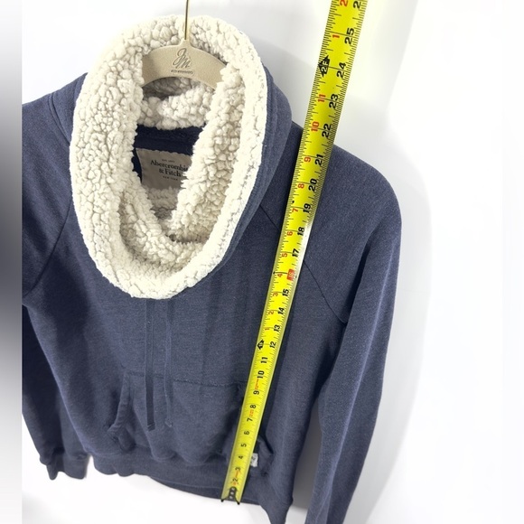 Abercrombie Fitch Sweatshirt Womens XS Sherpa Funnel Neck Y2K Soft Lounge Comfy - Picture 9 of 10